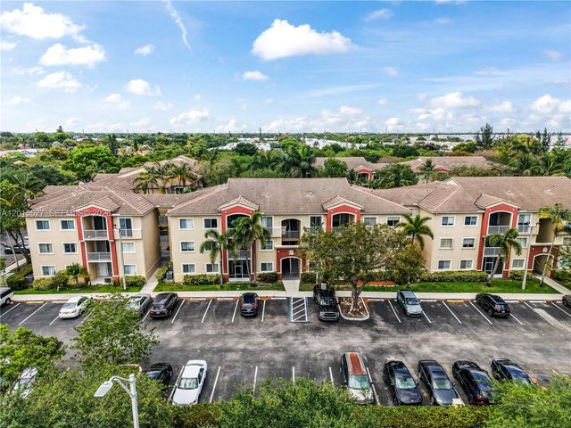 7085 Nova Drive 105, Davie, FL 33317