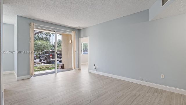 7085 Nova Drive 105, Davie, FL 33317