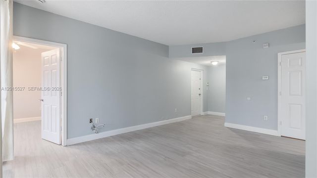 7085 Nova Drive 105, Davie, FL 33317