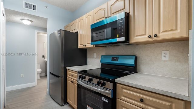 7085 Nova Drive 105, Davie, FL 33317
