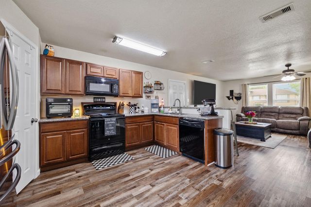 253 Briarcreek Street, Richwood, TX 77531
