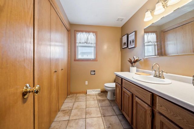 1919 SAGEBRUSH WAY, Green Bay, WI 54311