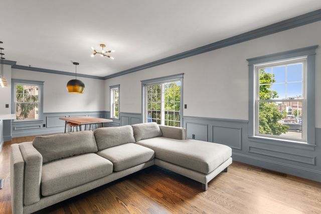248 Presidents Ln 4, Quincy, MA 02169