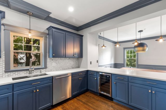 248 Presidents Ln 4, Quincy, MA 02169