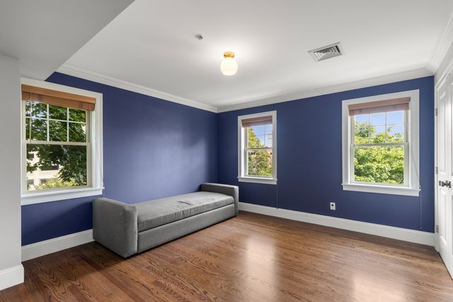 248 Presidents Ln 4, Quincy, MA 02169