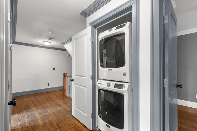 248 Presidents Ln 4, Quincy, MA 02169