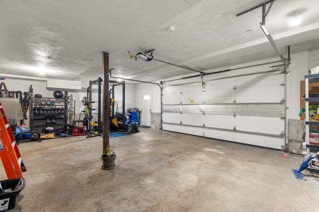 248 Presidents Ln 4, Quincy, MA 02169