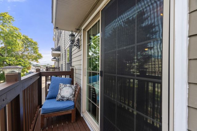 248 Presidents Ln 4, Quincy, MA 02169