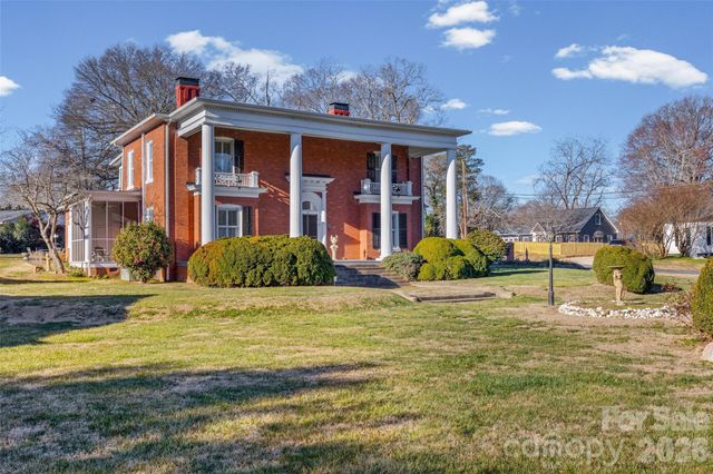 15 Kings Mountain Street, York, SC 29745