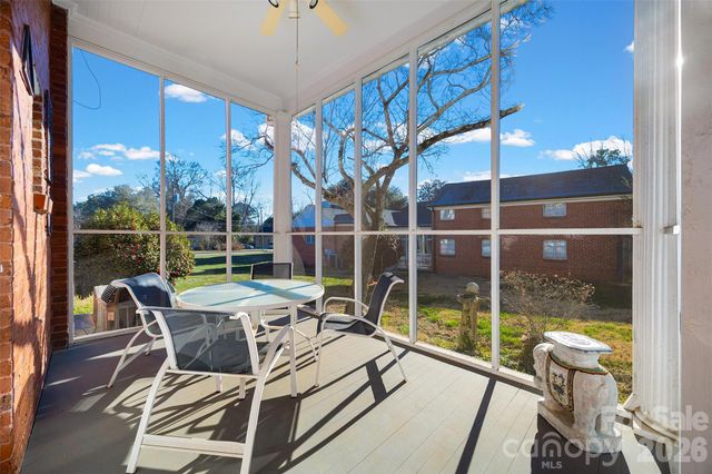 15 Kings Mountain Street, York, SC 29745