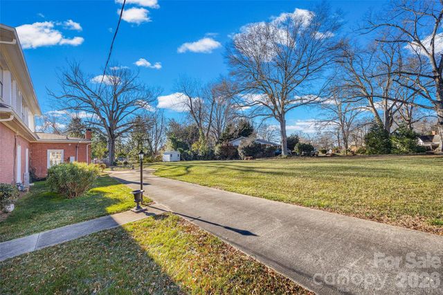 15 Kings Mountain Street, York, SC 29745