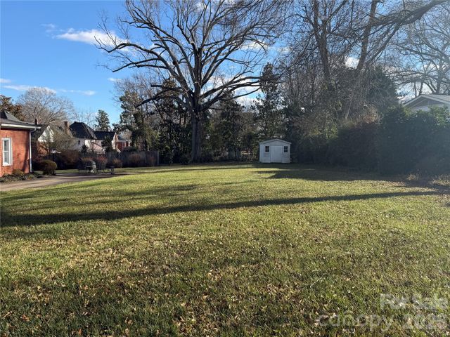 15 Kings Mountain Street, York, SC 29745