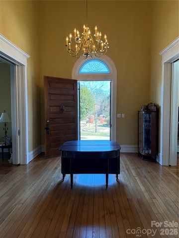 15 Kings Mountain Street, York, SC 29745