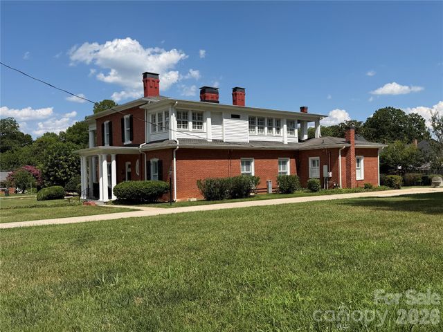 15 Kings Mountain Street, York, SC 29745