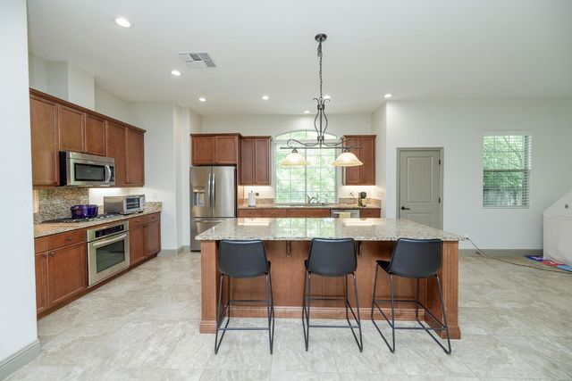 4692 Prairie Falcon Way, Turlock, CA 95382