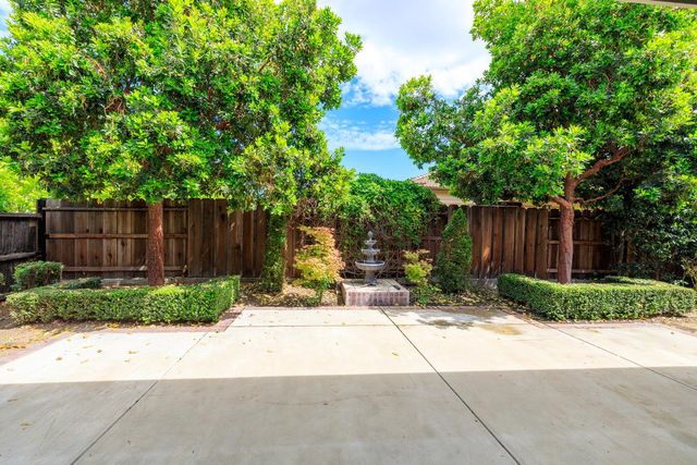 4692 Prairie Falcon Way, Turlock, CA 95382