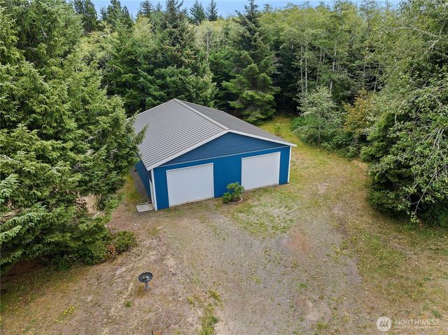 17107 Mill Ln, Long Beach, WA 98631