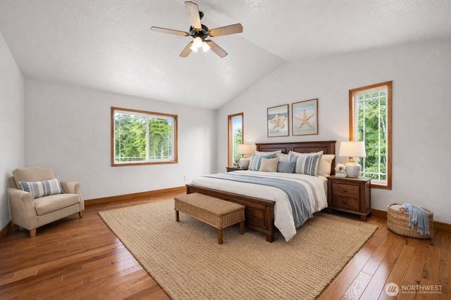 17107 Mill Ln, Long Beach, WA 98631