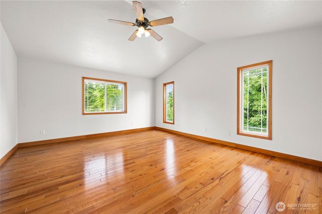 17107 Mill Ln, Long Beach, WA 98631