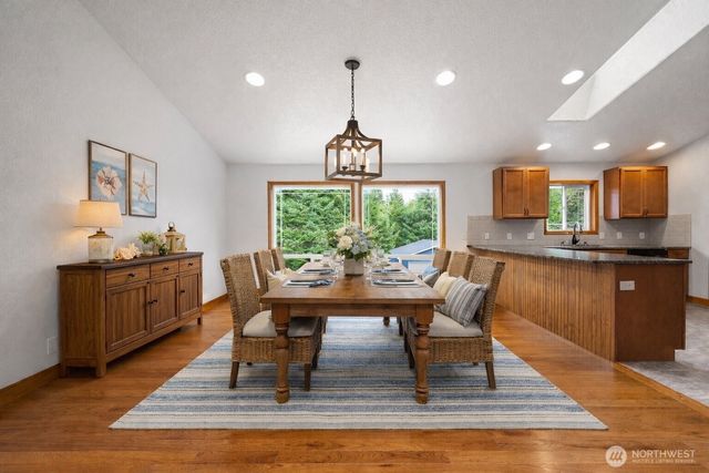 17107 Mill Ln, Long Beach, WA 98631