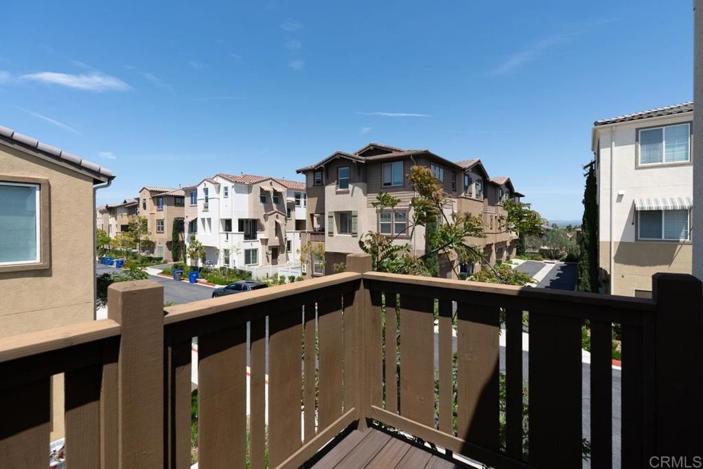 Image 22 of property listing at 1185 Via Lucero, Oceanside, CA 92056