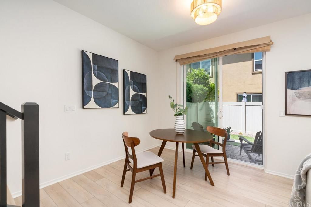 Image 4 of property listing at 1185 Via Lucero, Oceanside, CA 92056