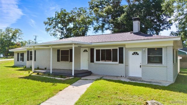 7 Narrow Lane, Wetumpka, AL 36092