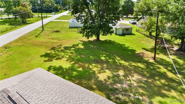 7 Narrow Lane, Wetumpka, AL 36092