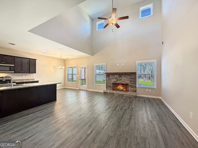 6369 Woodland Station Drive, Lula, GA 30554