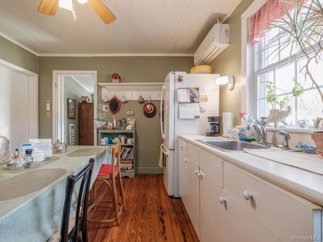 1415 4th Street, New Suffolk, NY 11956