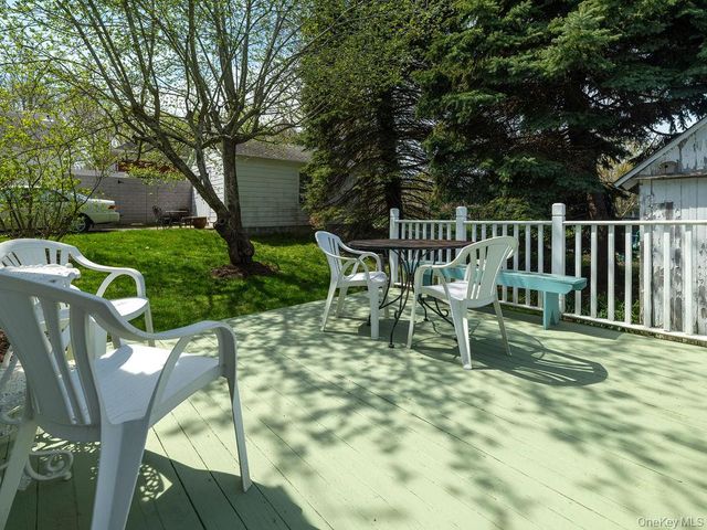 1415 4th Street, New Suffolk, NY 11956