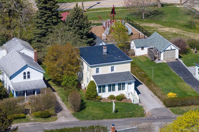 1415 4th Street, New Suffolk, NY 11956