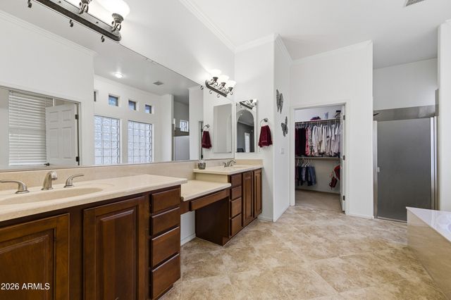 2384 E GRAND CANYON Drive, Chandler, AZ 85249