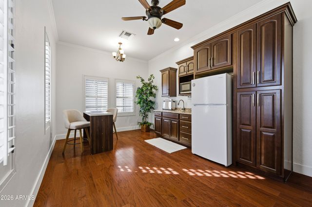 2384 E GRAND CANYON Drive, Chandler, AZ 85249