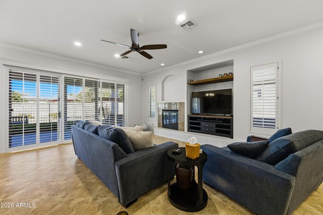 2384 E GRAND CANYON Drive, Chandler, AZ 85249