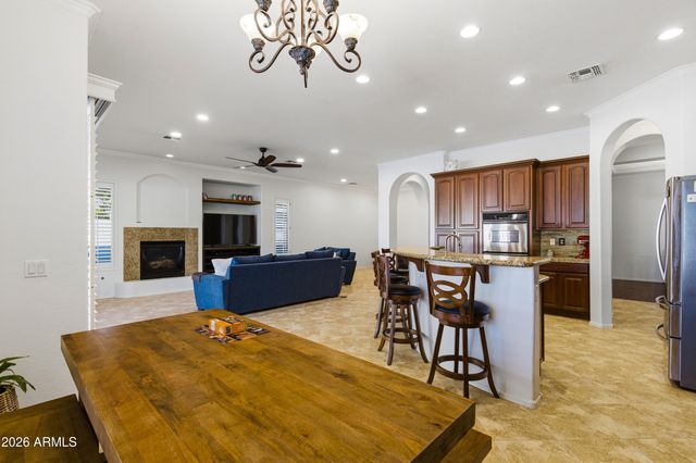 2384 E GRAND CANYON Drive, Chandler, AZ 85249