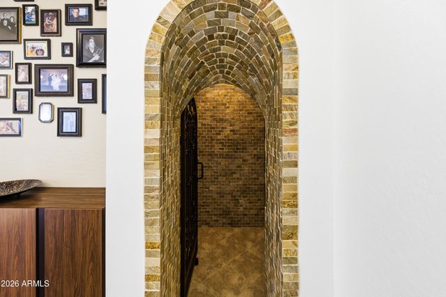 2384 E GRAND CANYON Drive, Chandler, AZ 85249