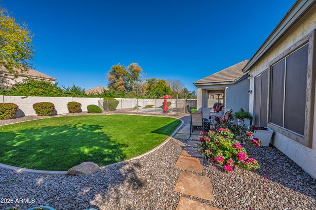 2384 E GRAND CANYON Drive, Chandler, AZ 85249