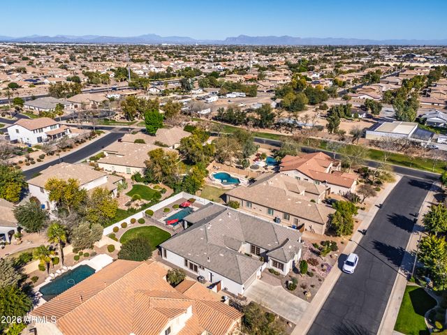 2384 E GRAND CANYON Drive, Chandler, AZ 85249