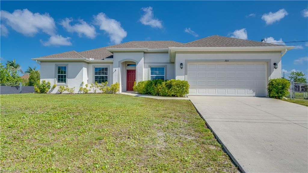 Image 4 of property listing at 2011 NW Embers TER, Cape Coral, FL 33993