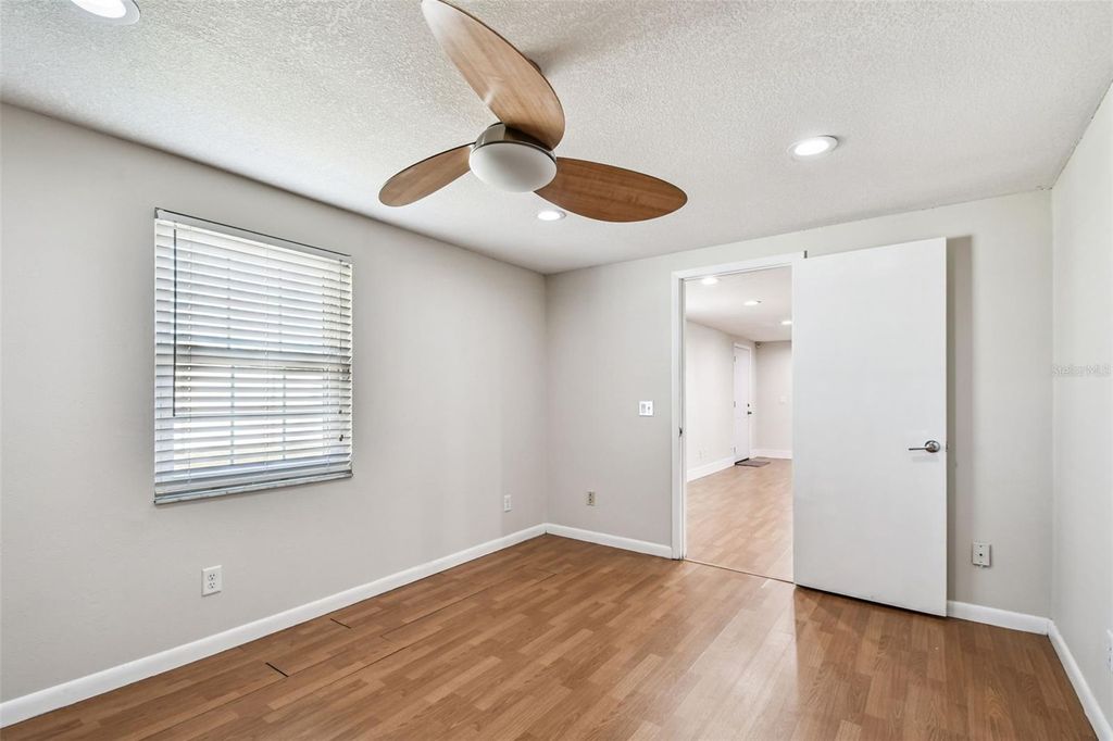 Image 34 of property listing at 3611 WISPERBREATH LANE, Tampa, FL 33619