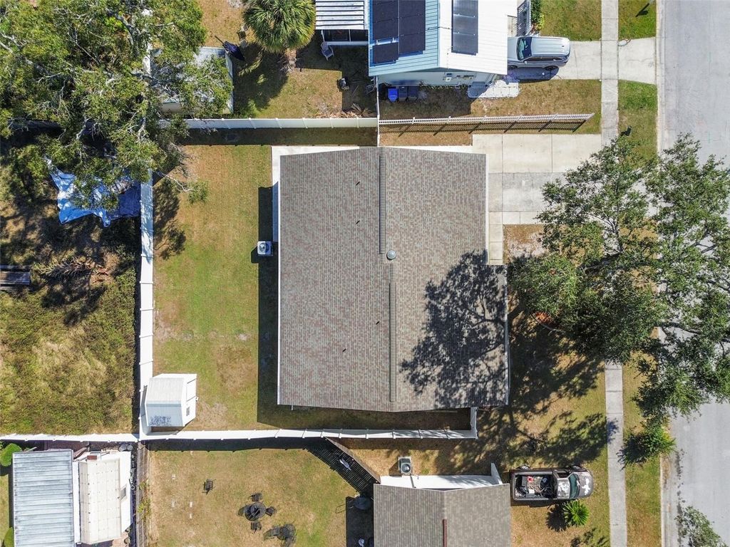 Image 45 of property listing at 3611 WISPERBREATH LANE, Tampa, FL 33619