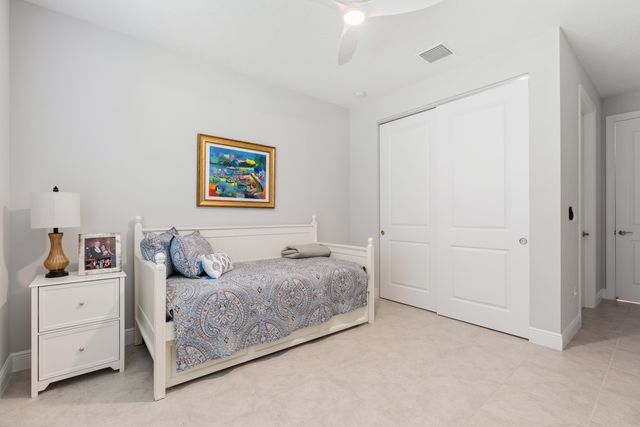 6805 49th Court, Vero Beach, FL 32967