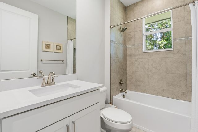 6805 49th Court, Vero Beach, FL 32967