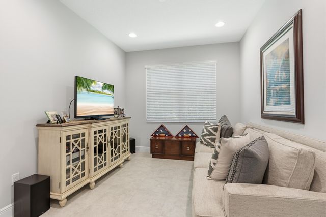 6805 49th Court, Vero Beach, FL 32967