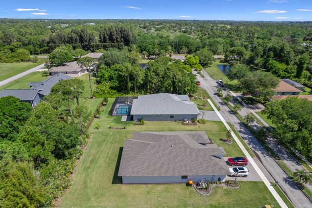 6805 49th Court, Vero Beach, FL 32967