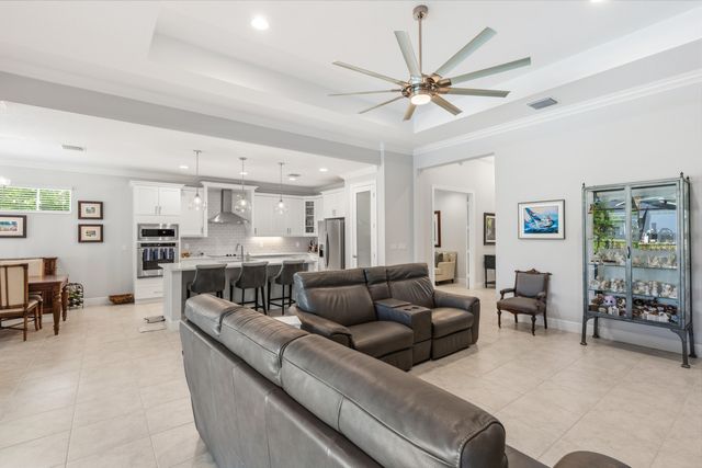 6805 49th Court, Vero Beach, FL 32967