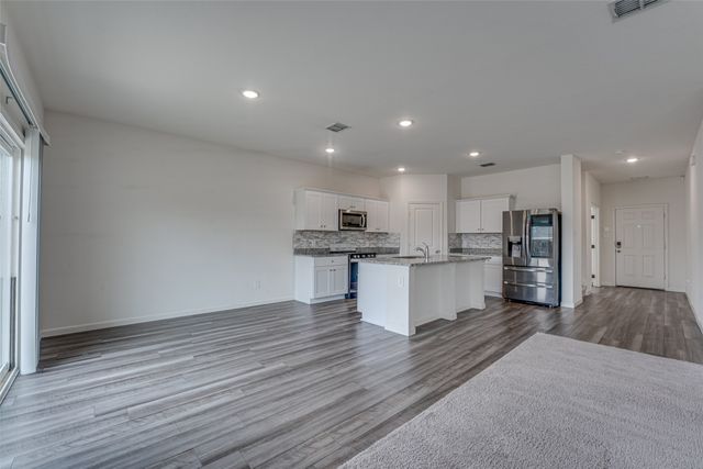 767 Camden Drive, Lavon, TX 75166