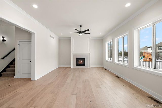 17824 Biscayne Drive, Macomb, MI 48042