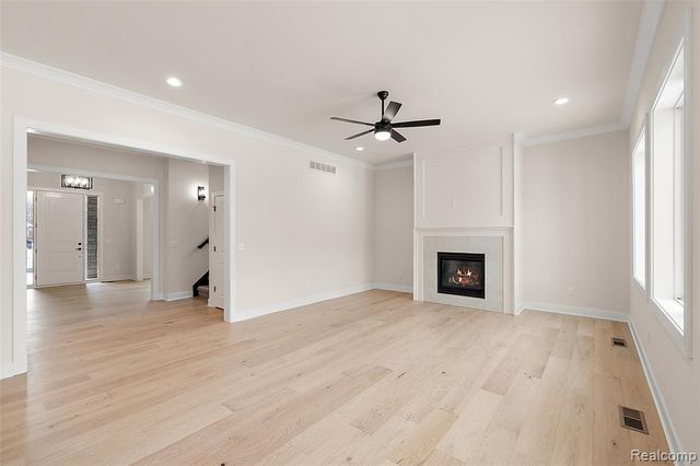 17824 Biscayne Drive, Macomb, MI 48042